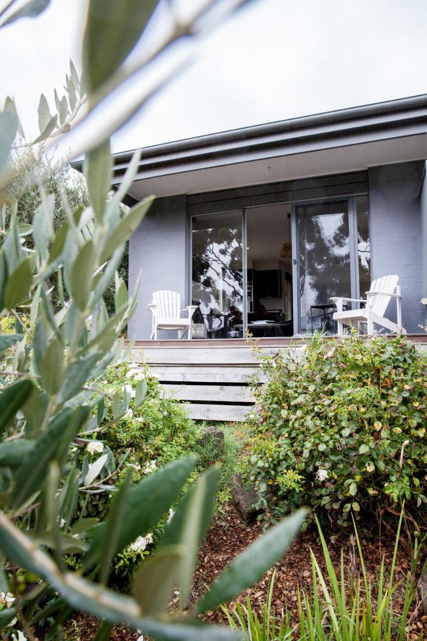 Polperro Villas Red Hill Exterior photo